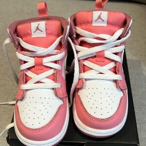 Jordan 1 mid toddler size 8c. Coral and white. Used.
